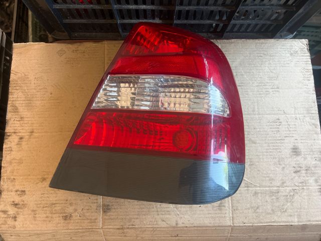 bontott DAEWOO NUBIRA Jobb Hátsó Lámpa