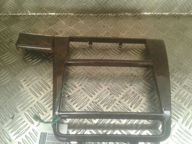 bontott DAEWOO NUBIRA Középkonzol Keret