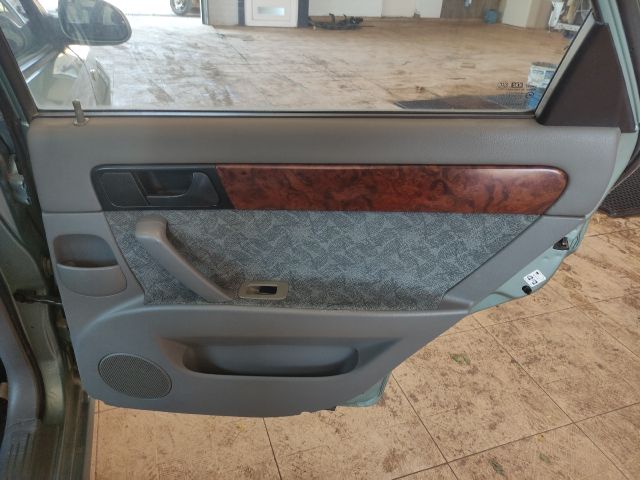 bontott DAEWOO NUBIRA Középkonzol Keret