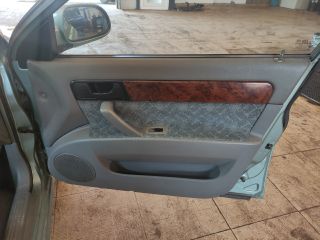 bontott DAEWOO NUBIRA Középkonzol Keret