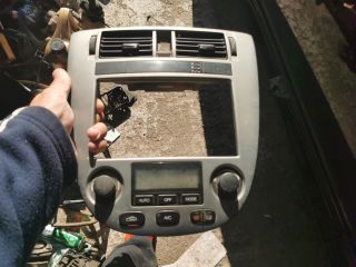 bontott DAEWOO NUBIRA Középkonzol Keret