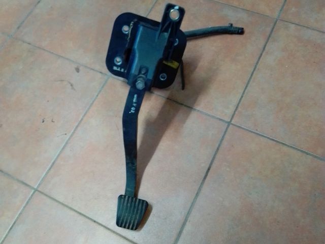 bontott DAEWOO NUBIRA Kuplung Pedál