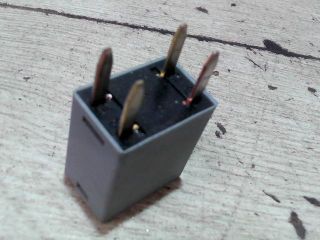 bontott DAEWOO NUBIRA Relé