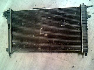 bontott DAEWOO Racer Vízhűtő Radiátor (Nem klímás)