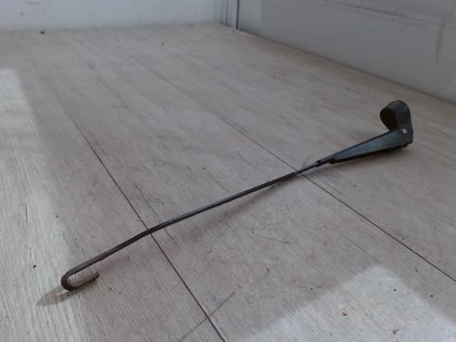 bontott DAEWOO Racer Jobb első Ablaktörlő Kar