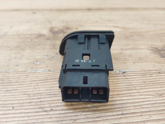 bontott DAEWOO Racer Vészvillogó Kapcsoló