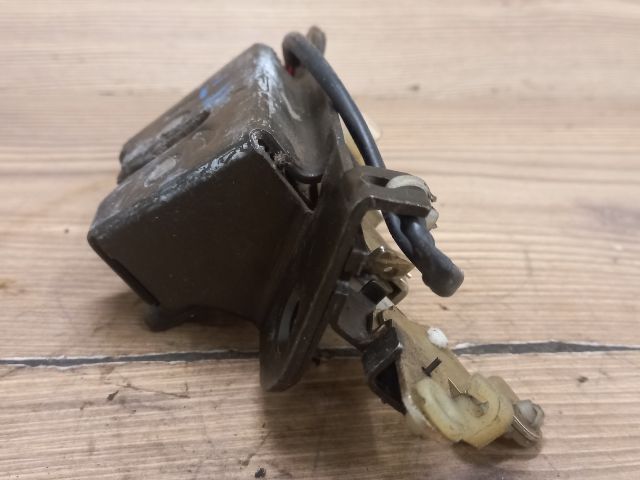 bontott DAEWOO REZZO Csomagtérajtó Zárszerkezet