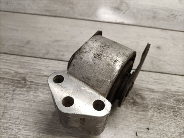 bontott DAEWOO TACUMA Motor Tartó Bak Jobb