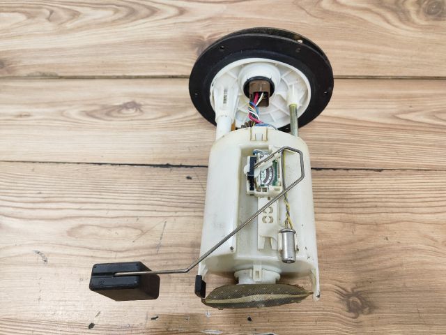 bontott DAEWOO TACUMA Üzemanyag Szivattyú