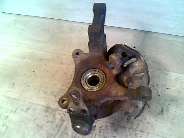 bontott DAEWOO TACUMA Jobb első Csonkállvány Kerékaggyal