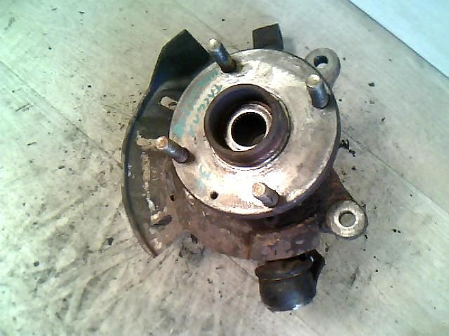 bontott DAEWOO TACUMA Jobb első Csonkállvány Kerékaggyal