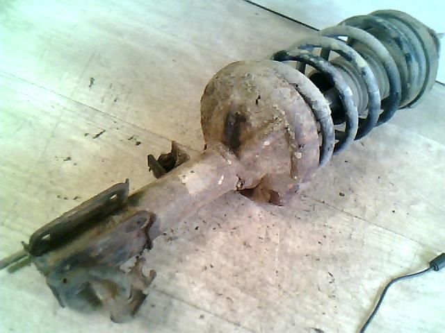 bontott DAEWOO TACUMA Jobb első Gólyaláb (Lengécsillapító, Rugó)