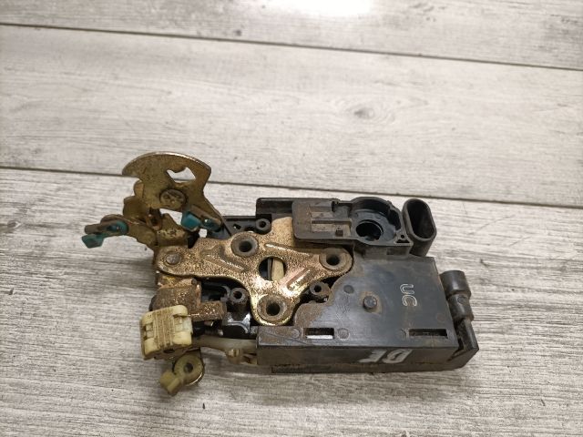 bontott DAEWOO TACUMA Bal első Ajtózár