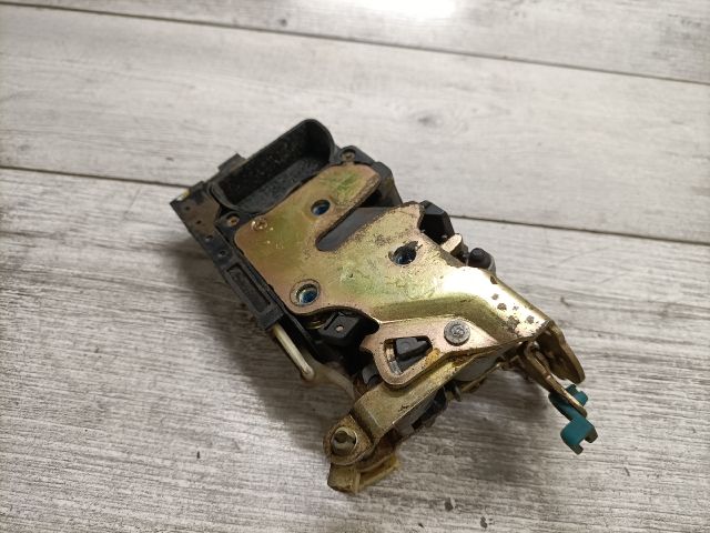 bontott DAEWOO TACUMA Bal első Ajtózár