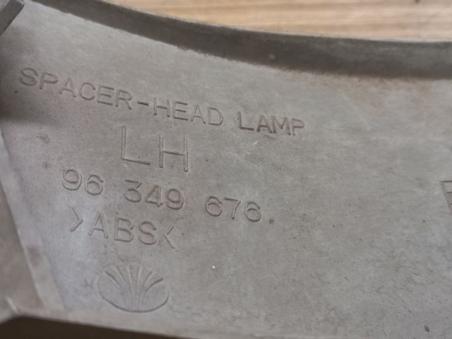 bontott DAEWOO TACUMA Bal Fényszóró Bajusz Díszléc