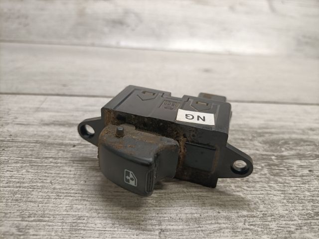 bontott DAEWOO TACUMA Bal hátsó Ablakemelő Kapcsoló