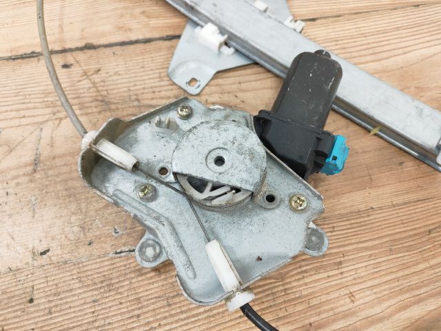 bontott DAEWOO TACUMA Bal hátsó Ablakemelő Szerkezet (Elektromos)