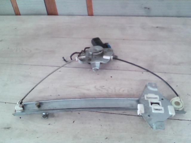 bontott DAEWOO TACUMA Bal hátsó Ablakemelő Szerkezet (Elektromos)