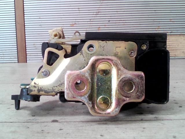 bontott DAEWOO TACUMA Bal hátsó Ajtózár