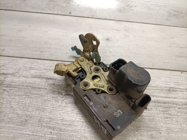 bontott DAEWOO TACUMA Bal hátsó Ajtózár