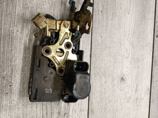 bontott DAEWOO TACUMA Bal hátsó Ajtózár