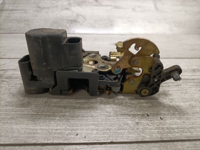 bontott DAEWOO TACUMA Bal hátsó Ajtózár