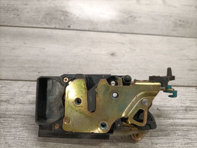 bontott DAEWOO TACUMA Bal hátsó Ajtózár