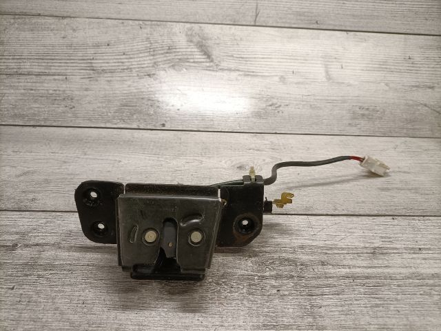 bontott DAEWOO TACUMA Csomagtérajtó Zárszerkezet