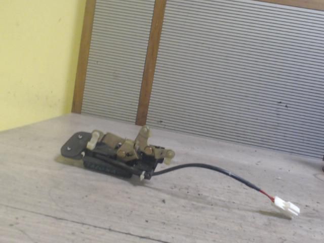 bontott DAEWOO TACUMA Csomagtérajtó Zárszerkezet