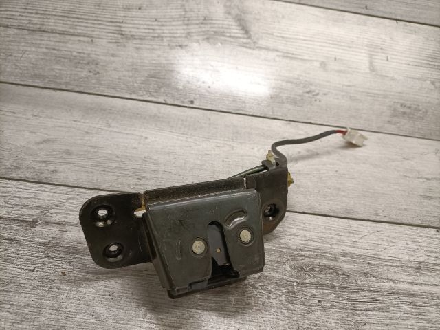 bontott DAEWOO TACUMA Csomagtérajtó Zárszerkezet