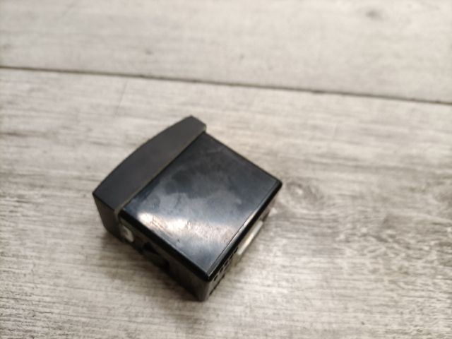 bontott DAEWOO TACUMA Fényszórómagasság Állító Kapcsoló