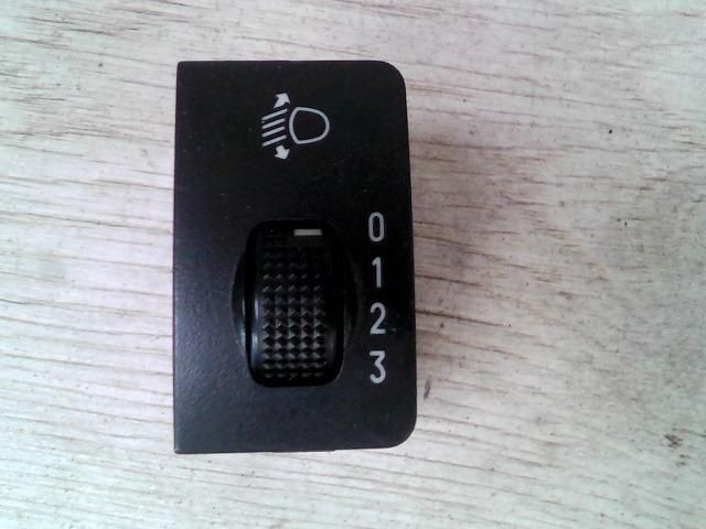 bontott DAEWOO TACUMA Fényszórómagasság Állító Kapcsoló