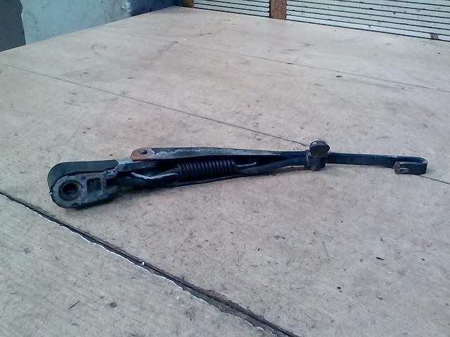 bontott DAEWOO TACUMA Hátsó Ablaktörlő Kar