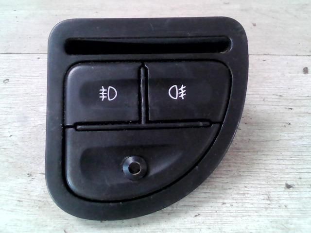 bontott DAEWOO TACUMA Hátsó Ködzárófény Kapcsoló