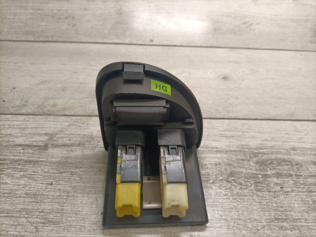 bontott DAEWOO TACUMA Hátsó Ködzárófény Kapcsoló