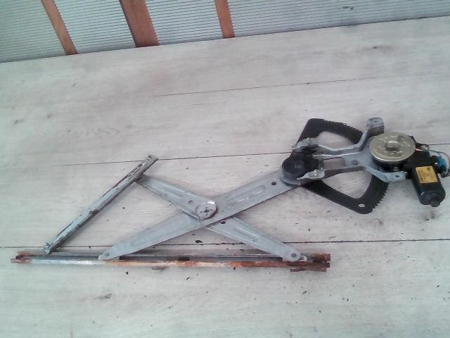 bontott DAEWOO TACUMA Jobb első Ablakemelő Szerkezet (Elektromos)