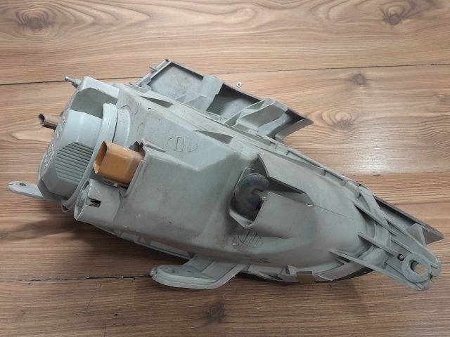 bontott DAEWOO TACUMA Jobb Fényszóró