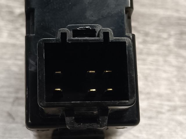 bontott DAEWOO TACUMA Jobb hátsó Ablakemelő Kapcsoló