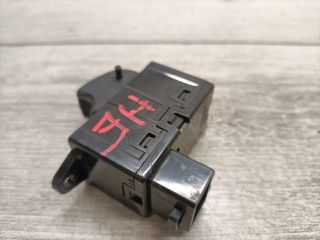 bontott DAEWOO TACUMA Jobb hátsó Ablakemelő Kapcsoló