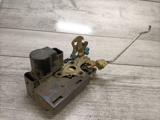 bontott DAEWOO TACUMA Jobb hátsó Ajtózár