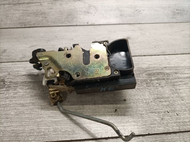 bontott DAEWOO TACUMA Jobb hátsó Ajtózár