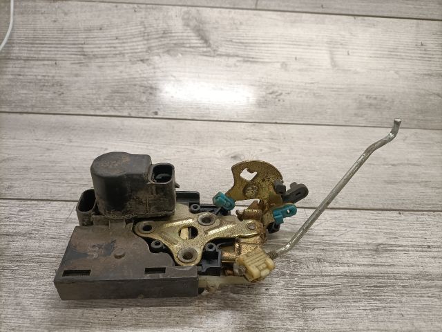 bontott DAEWOO TACUMA Jobb hátsó Ajtózár