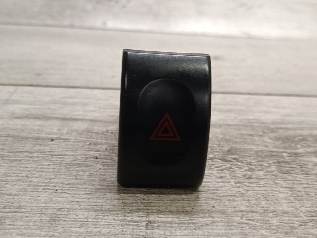 bontott DAEWOO TACUMA Vészvillogó Kapcsoló