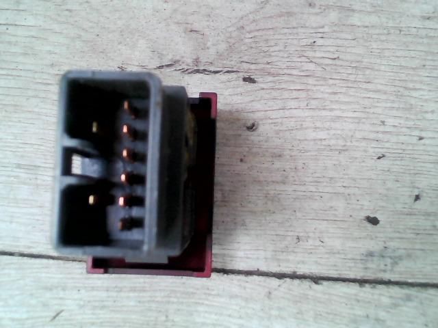 bontott DAEWOO TACUMA Vészvillogó Kapcsoló