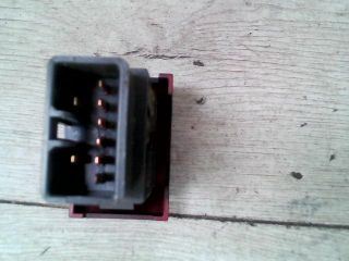 bontott DAEWOO TACUMA Vészvillogó Kapcsoló