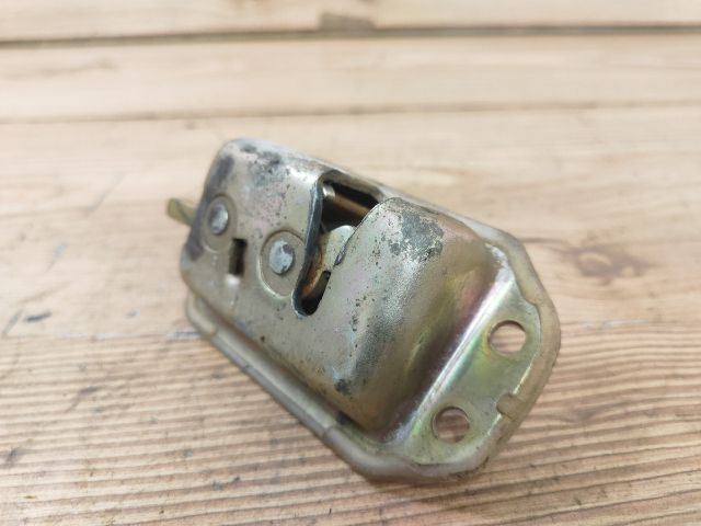 bontott DAEWOO TICO Csomagtérajtó Zárszerkezet