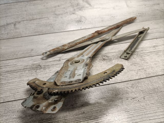 bontott DAEWOO TICO Jobb első Ablakemelő Szerkezet (Mechanikus)