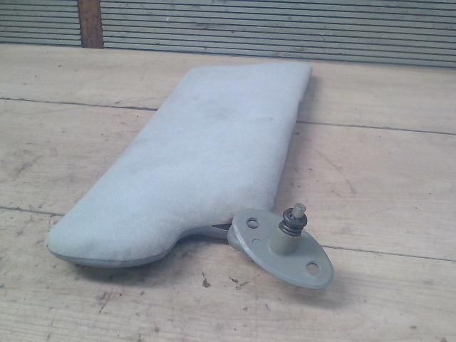 bontott DAIHATSU APPLAUSE Bal Napellenző