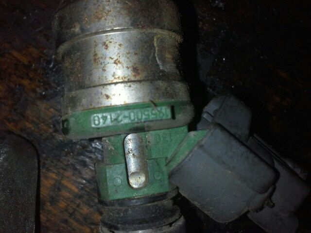 bontott DAIHATSU CHARADE Porlasztó (1 db)