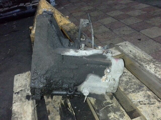 bontott DAIHATSU CHARADE Váltó (Mechanikus)